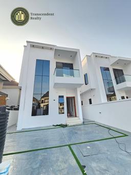 A Deluxe 5 Bedroom Fully Detached Duplex