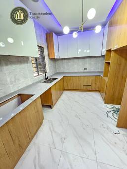 Contemporary 3 Bedroom Apartments