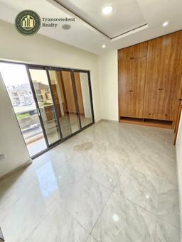 Contemporary 3 Bedroom Apartments