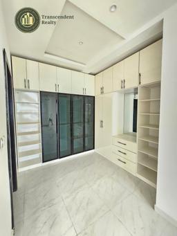 Newly Built Contemporary 5 Bedroom Fully Detached Duplex