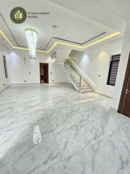 Newly Built Contemporary 5 Bedroom Fully Detached Duplex