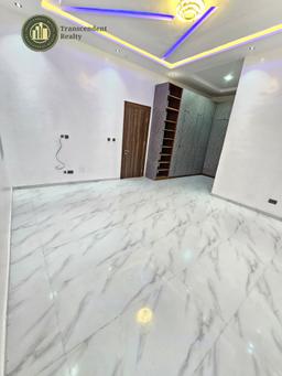 Newly Built Contemporary 5 Bedroom Fully Detached Duplex