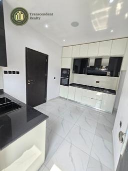 Newly Built Contemporary 3 Bedroom Apartments