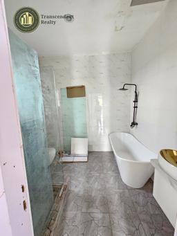 Newly Built 5 Bedroom Fully Detached Duplex