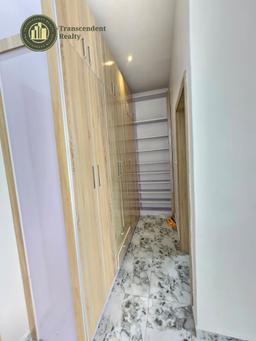 Contemporary 4 Bedroom Terraced Duplex