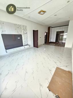 Newly Built Contemporary 5 Bedrooms Fully Detached Triplex with a Cinema