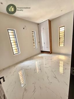 Newly Built Contemporary 5 Bedrooms Fully Detached Triplex with a Cinema