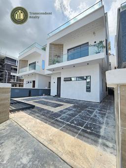 Newly Built Contemporary 5 Bedrooms Fully Detached Triplex with a Cinema