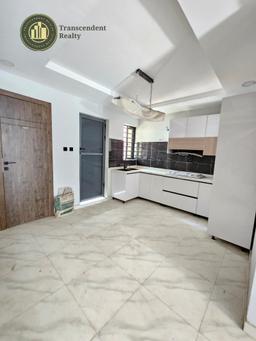 Newly Built 4 Bedroom Maisonette