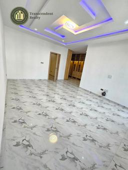 Newly Built Contemporary 4 Bedroom Terraced Triplex