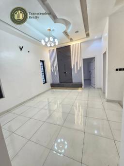 Newly Built Deluxe 5 Bedroom Fully Detached Duplex