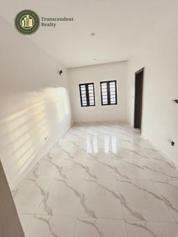 Newly Built Contemporary 2 Bedroom Apartments