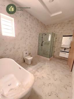 Newly Built Contemporary 4 Bedroom Fully Detached Duplex