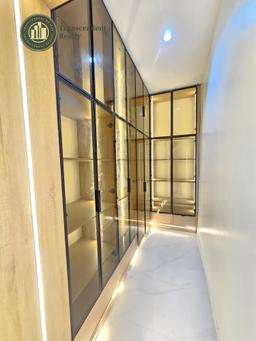 Newly Built Deluxe 5 Bedroom Fully Detached Duplex