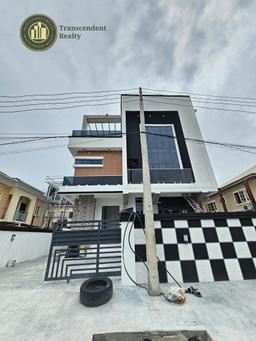 Newly Built Deluxe 5 Bedroom Fully Detached Duplex