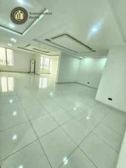 Exquisitely Designed 4 Bedroom Penthouse