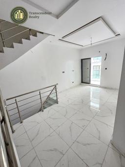 Newly Built 5 Bedroom Terraced Duplex