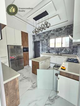 Newly Built Deluxe 5 Bedroom Fully Detached Duplex