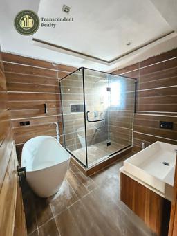 Newly Built 5 Bedroom Fully Detached Duplex