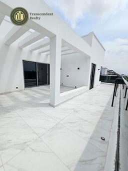 Newly Built 5 Bedroom Fully Detached Duplex