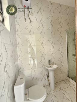 Newly Built Contemporary 4 Bedroom Terraced Duplex