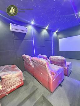 Deluxe 5 Bedroom Fully Detached Triplex with a Cinema and Swimming Pool