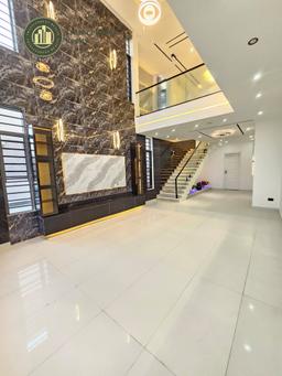 Newly Built Deluxe 5 Bedroom Fully Detached Triplex with a Cinema and Swimming Pool