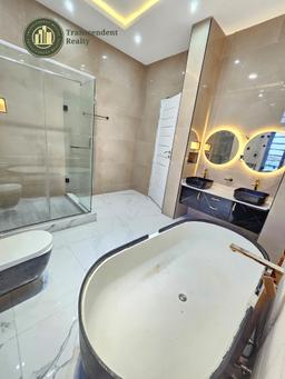 Newly Built Deluxe 5 Bedroom Fully Detached Triplex with a Cinema and Swimming Pool