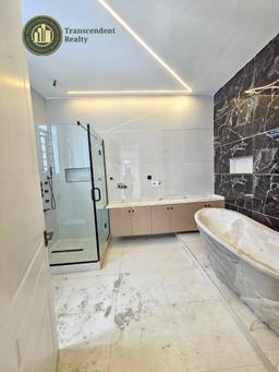 Newly Built Deluxe 5 Bedroom Fully Detached Duplex