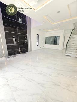 Newly Built Contemporary 5 Bedroom Fully Detached Triplex