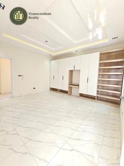 Newly Built Contemporary 5 Bedroom Fully Detached Triplex