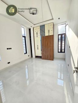 Deluxe 5 Bedroom Fully Detached Duplex