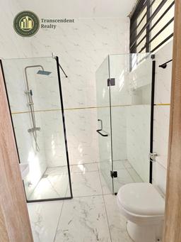 Newly Built Contemporary 4 Bedroom Terraced Duplex