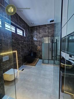 Newly Built Deluxe 5 Bedroom Fully Detached Duplex with a Swimming pool