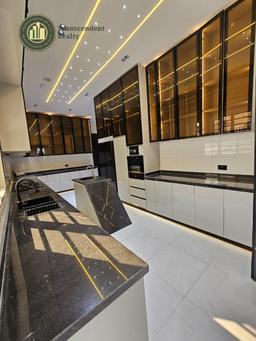 Newly Built Deluxe 5 Bedroom Fully Detached Duplex