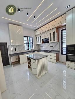 Newly Built Deluxe 5 Bedroom Fully Detached Duplex