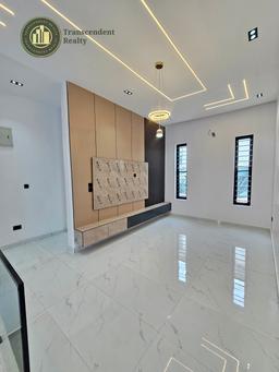 Newly Built Deluxe 5 Bedroom Fully Detached Duplex