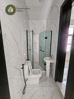 Newly Built Contemporary 4 Bedroom Semi-detached Duplex