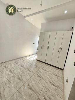 Newly Built Contemporary 4 Bedroom Terraced Duplex