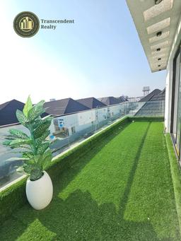 Newly Built Deluxe 5 Bedroom Fully Detached Duplex