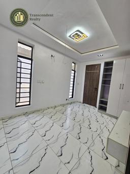 Newly Built Deluxe 5 Bedroom Fully Detached Duplex