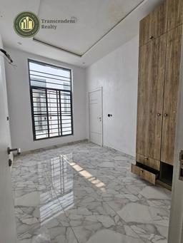 Newly Built Contemporary 4 Bedroom Semi-detached Duplex with Bq