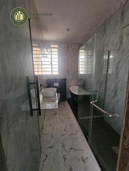 Newly Built Contemporary 4 Bedroom Semi-detached Duplex with Bq