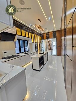 Newly Built Deluxe 5 Bedroom Fully Detached Duplex