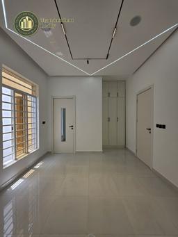 Newly Built Contemporary 5 Bedroom Fully Detached Duplex