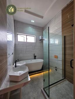 Newly Built 4 Bedroom Fully Detached Duplex with a Swimming pool