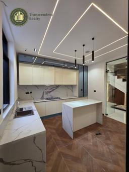 Newly Built Deluxe 5 Bedroom Fully Detached Duplex