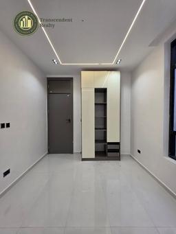 Newly Built Deluxe 5 Bedroom Fully Detached Duplex