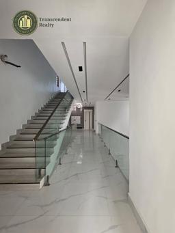 Newly Built Deluxe 5 Bedroom Fully Detached Triplex