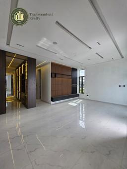 Deluxe 5 Bedroom Fully Detached Duplex